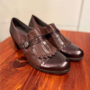 Womens like new pitillos made in Spain